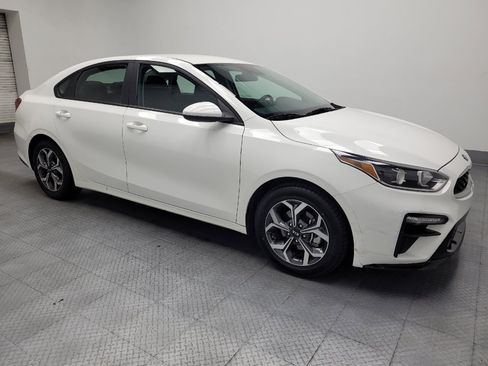 Used 2019 Kia Forte LXS FWD image 11