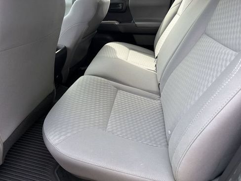 Used 2022 Toyota Tacoma SR5 w/ Technology Package RWD image 10