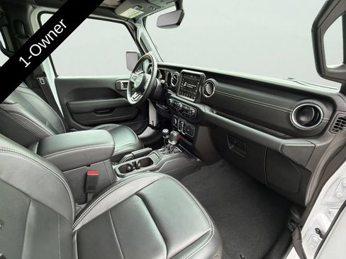 Used 2023 Jeep Wrangler Unlimited Sahara w/ Cold Weather Group AWD/4WD image 52