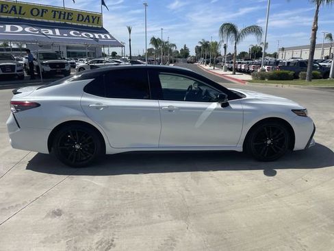 Used 2021 Toyota Camry XSE FWD image 9