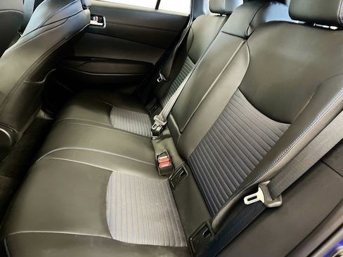 Used 2025 Toyota Corolla Cross AWD Hybrid w/ Convenience Package image 25