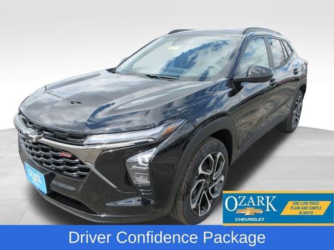 New 2026 Chevrolet Trax RS image 1