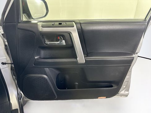 Used 2024 Toyota 4Runner SR5 Premium w/ Moonroof Package image 34