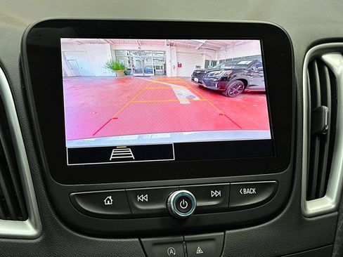 Used 2024 Chevrolet Malibu LT FWD image 24
