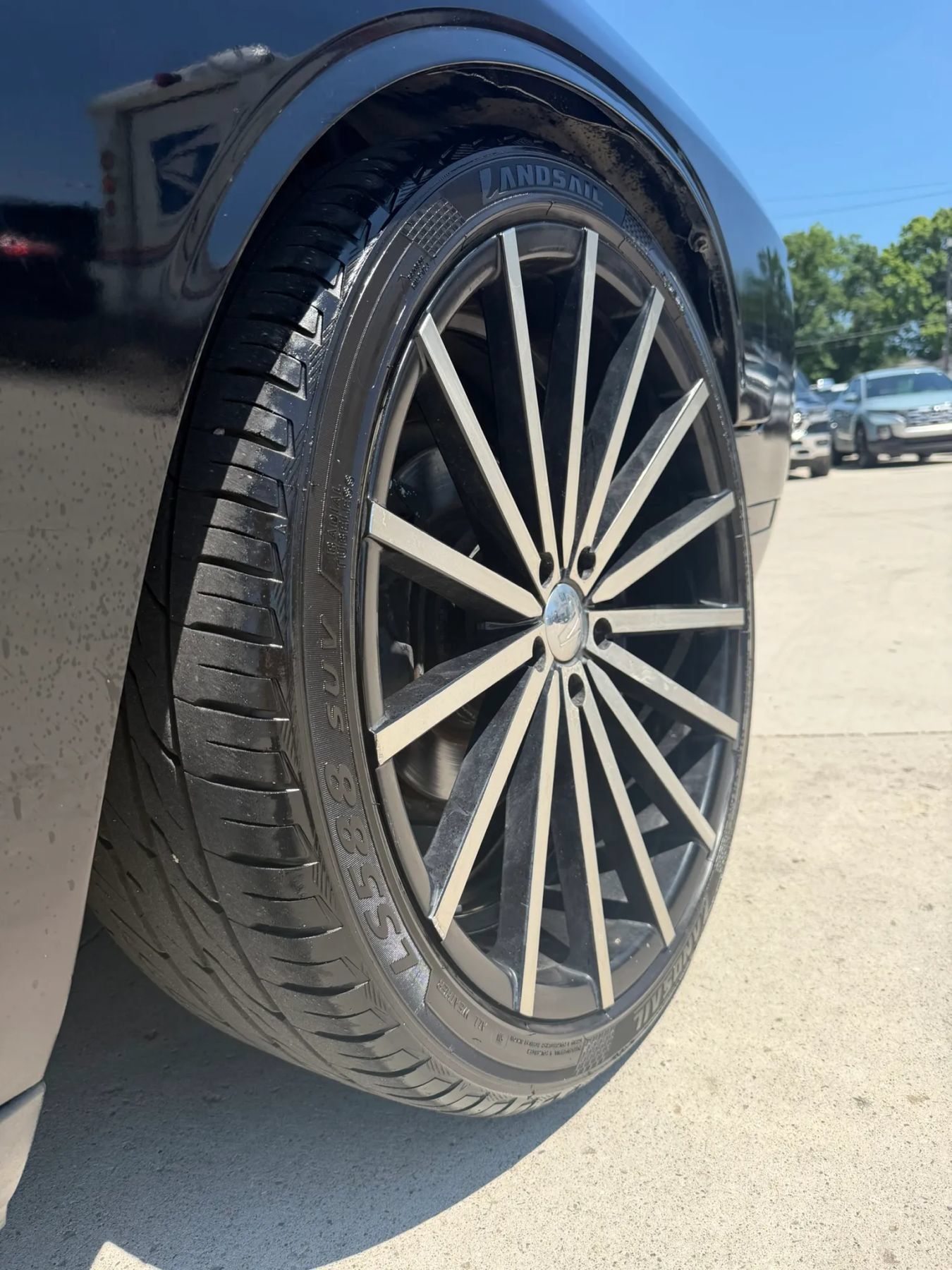 Used 2014 Dodge Challenger SXT RWD image 9