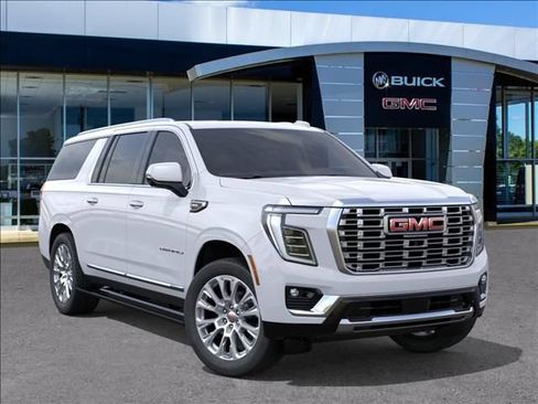 New 2026 GMC Yukon XL Denali w/ Denali Reserve Package AWD/4WD image 7