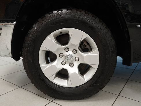 Used 2019 RAM 1500 Big Horn AWD/4WD image 14