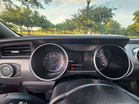 Used 2019 Ford Mustang Coupe w/ Equipment Group 101A RWD image 24