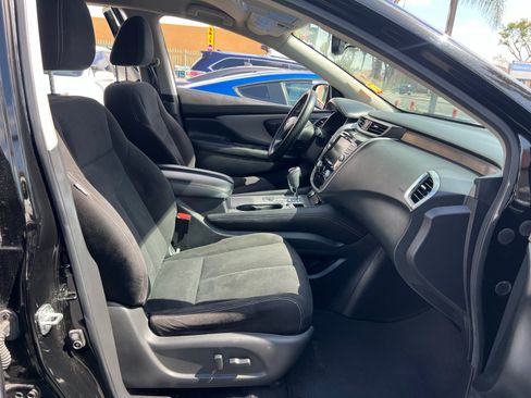 Used 2020 Nissan Murano SV AWD/4WD image 13