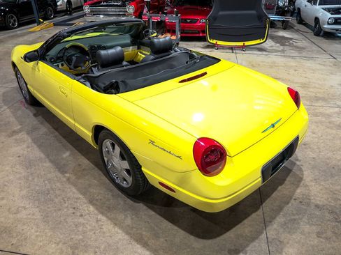 Used 2002 Ford Thunderbird RWD image 16