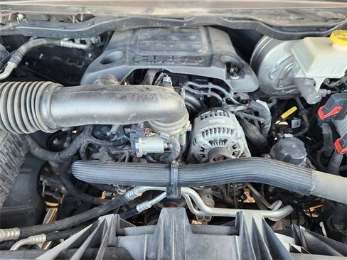 Used 2019 RAM 1500 Limited w/ Advanced Safety Group image 32