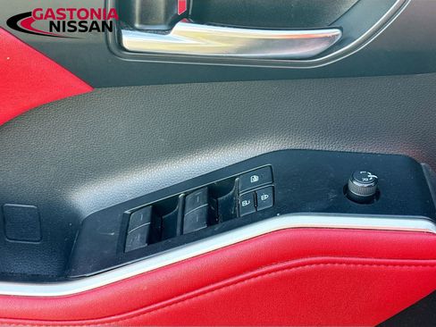 Used 2021 Toyota Highlander XSE image 22