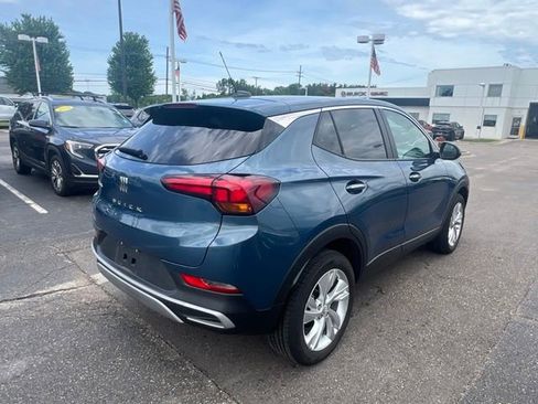 Used 2024 Buick Encore GX Preferred w/ Comfort Package AWD/4WD image 5