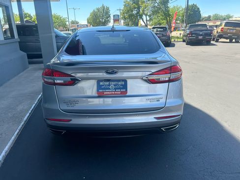 Used 2020 Ford Fusion Titanium AWD/4WD image 31