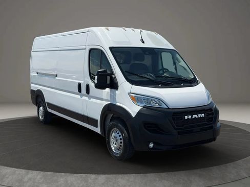 Used 2025 RAM ProMaster 2500 w/ Convenience Group FWD image 8