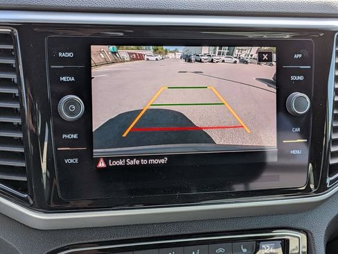 Used 2023 Volkswagen Atlas Cross Sport SE w/ Panoramic Sunroof Package FWD image 23