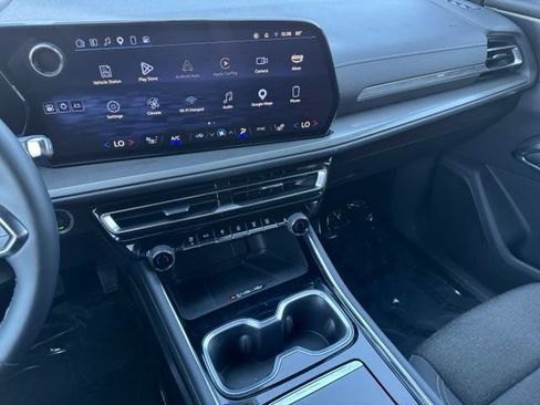 Certified 2024 Chevrolet Traverse LT AWD/4WD image 16