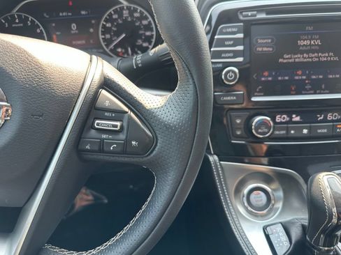 Used 2019 Nissan Maxima 3.5 SL FWD image 25