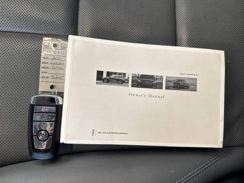 Certified 2021 Lincoln Corsair AWD w/ Premium Package image 27