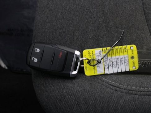 Used 2024 RAM 2500 Big Horn w/ Safety Group image 8