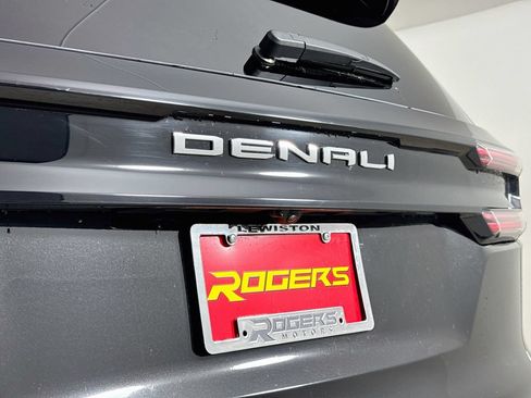 Used 2024 GMC Acadia Denali AWD/4WD image 27