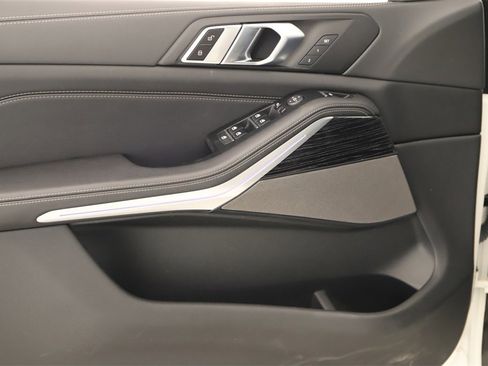 Used 2024 BMW X5 sDrive40i w/ M Sport Package image 23