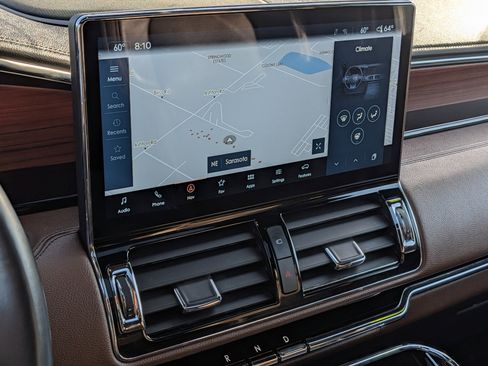 Used 2024 Lincoln Navigator L Reserve image 32