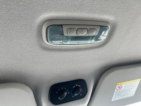 Used 2015 Ford Transit 350 XLT RWD image 13