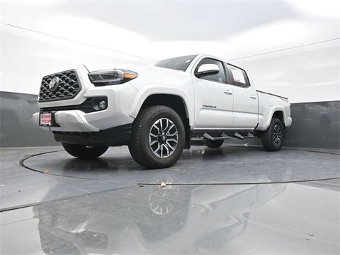 Used 2023 Toyota Tacoma TRD Sport image 29