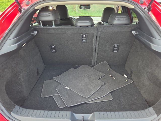 Used 2025 MAZDA CX-30 AWD 2.5 S w/ Select Sport Pkg image 16