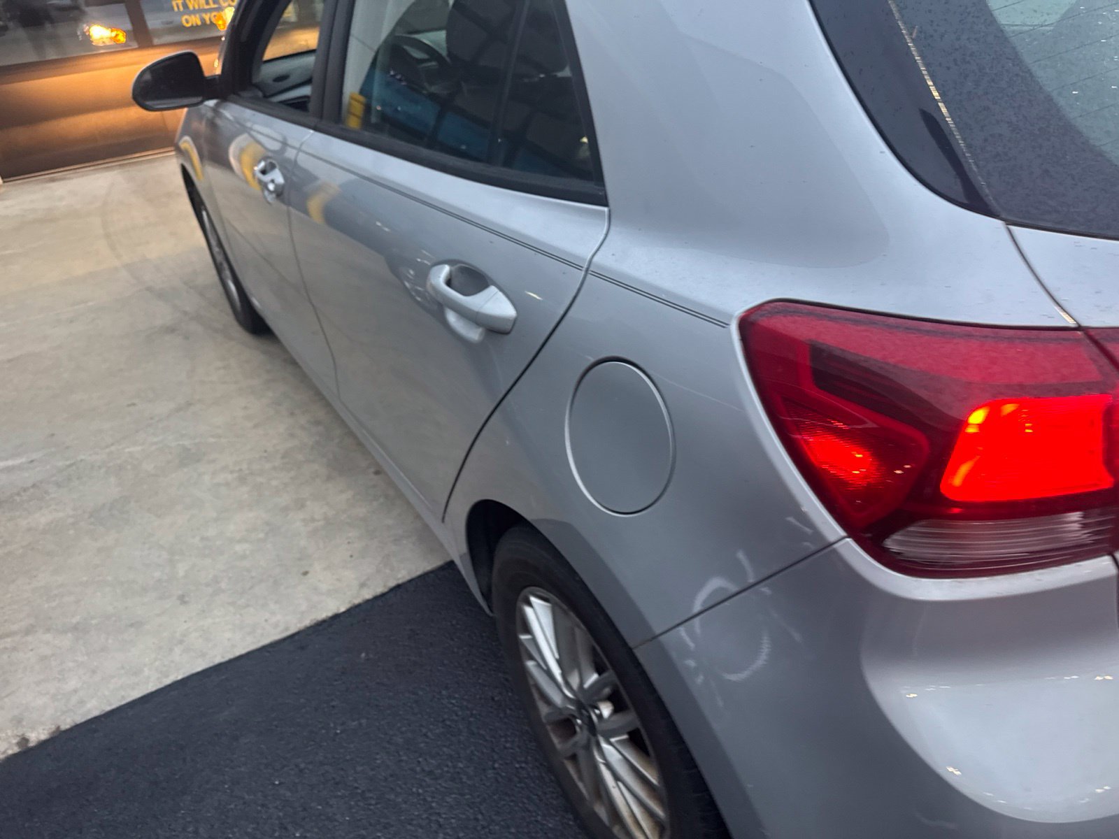 Used 2018 Kia Rio EX FWD image 9