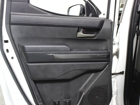 Used 2024 Toyota Tacoma TRD Sport image 34