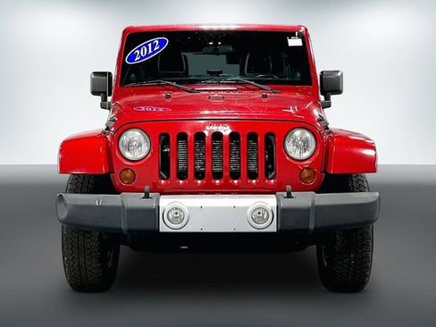 Used 2012 Jeep Wrangler Unlimited Sahara w/ Connectivity Group AWD/4WD image 2