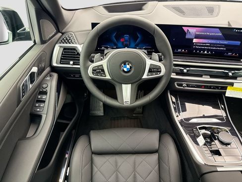 New 2026 BMW X5 xDrive40i w/ M Sport Package AWD/4WD image 10
