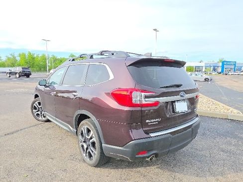 Used 2023 Subaru Ascent Touring AWD/4WD image 5
