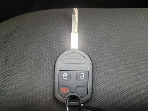 Used 2019 Ford Fiesta SE image 32