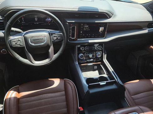 Used 2023 GMC Yukon Denali Ultimate AWD/4WD image 20
