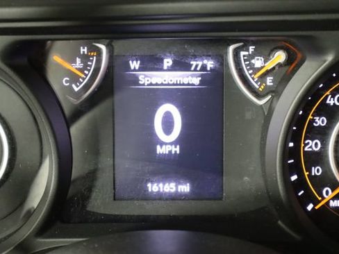 Used 2025 Jeep Wrangler Sport AWD/4WD image 29