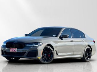 Used 2022 BMW 530e xDrive w/ Premium Package video 2