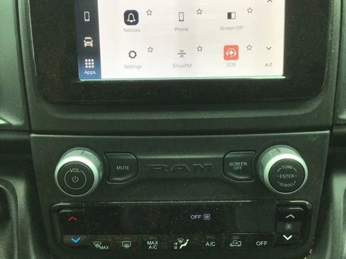 Used 2026 RAM ProMaster 2500 w/ Convenience Group FWD image 11