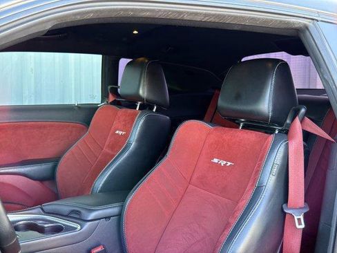 Used 2016 Dodge Challenger SRT Hellcat image 23