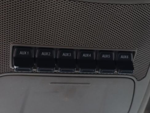 Used 2017 Ford F550 2WD Regular Cab Super Duty image 23