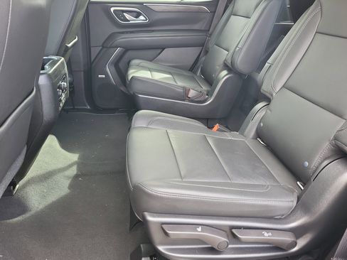 Used 2021 Chevrolet Tahoe Z71 w/ Rear Media and Nav Package image 15