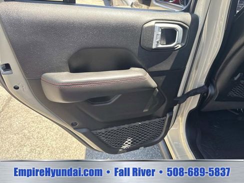 Used 2020 Jeep Gladiator Rubicon AWD/4WD image 15