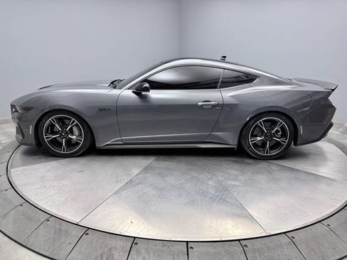 Used 2025 Ford Mustang GT RWD image 7