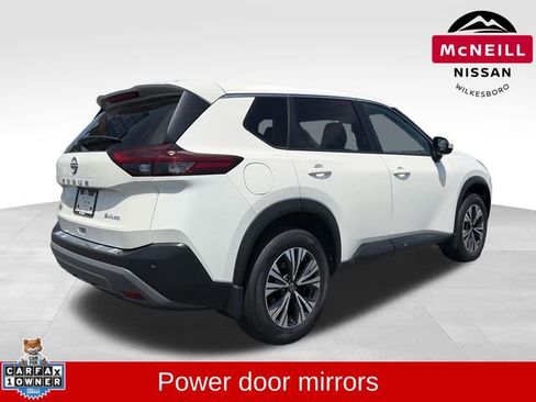 Used 2023 Nissan Rogue SV AWD/4WD image 7