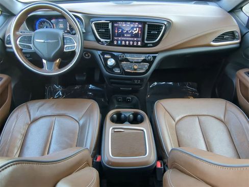 Used 2020 Chrysler Pacifica Limited image 15