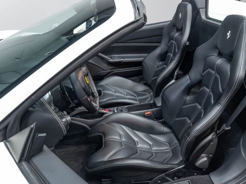 Used 2016 Ferrari 488 Spider RWD image 11