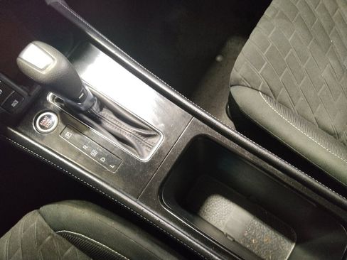 Used 2021 Nissan Kicks SV image 26