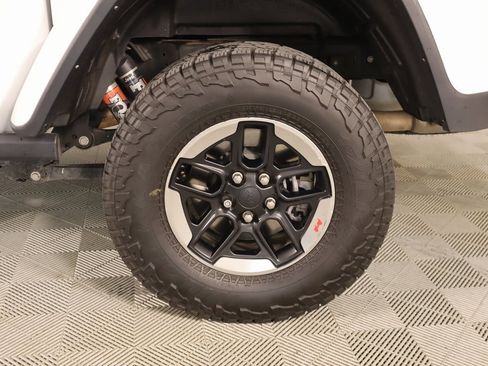 Used 2023 Jeep Gladiator Mojave w/ LED Lighting Group image 18